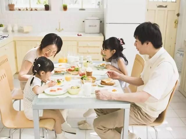 孩子|双胞胎5年积食不超过5次,一问才知道,全靠奶奶这个妙招