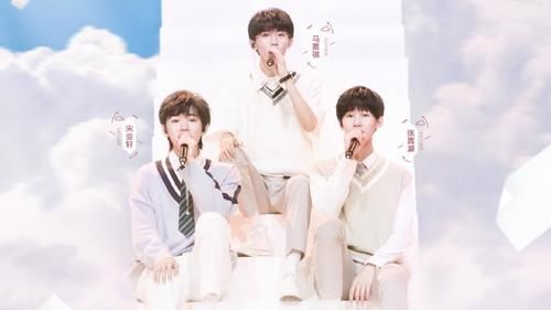 实锤|时代少年团打工人实锤，不仅要准备舞台还要做PPT，场面过于好笑