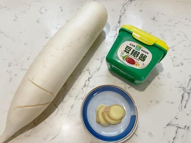冬天多吃萝卜，自制酱汤萝卜，成本不到5元，鲜美滋补营养高