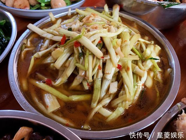 晒晒我们家的除夕年夜饭,总共9道菜,有荤有素,家人都吃得喜悦