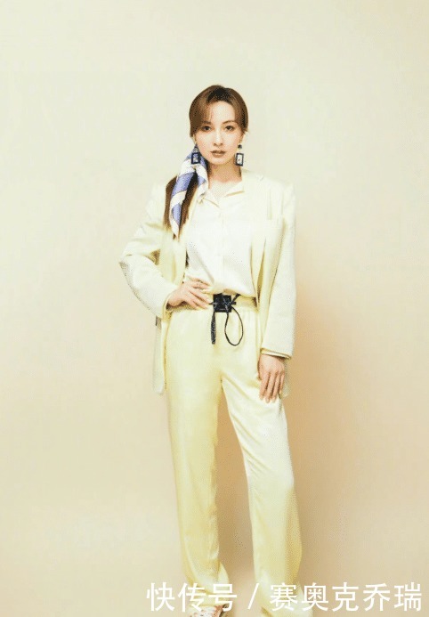 吴昕告别《Beauty小姐》,来看昕昕子节目中的绝美造型吧