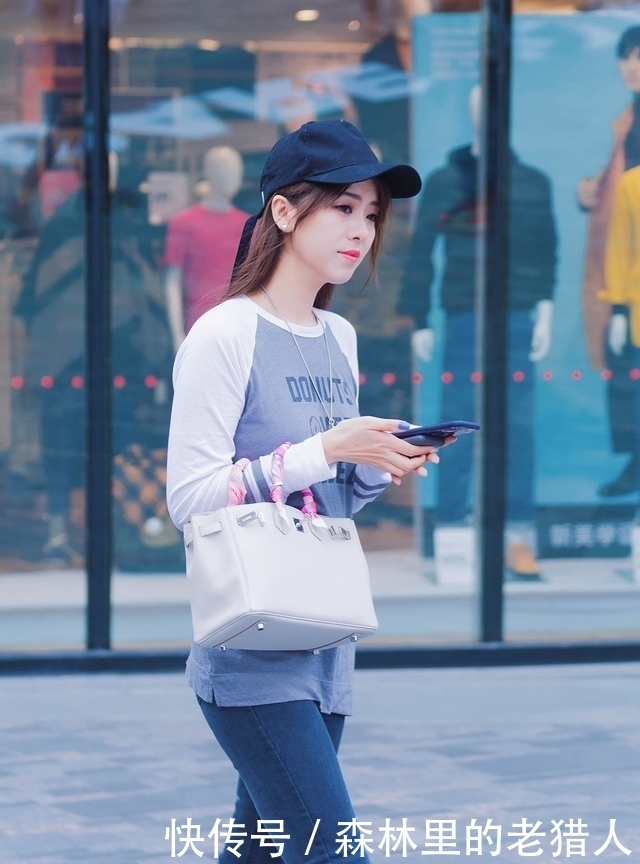 无限|街拍:风光无限的紧身裤之一