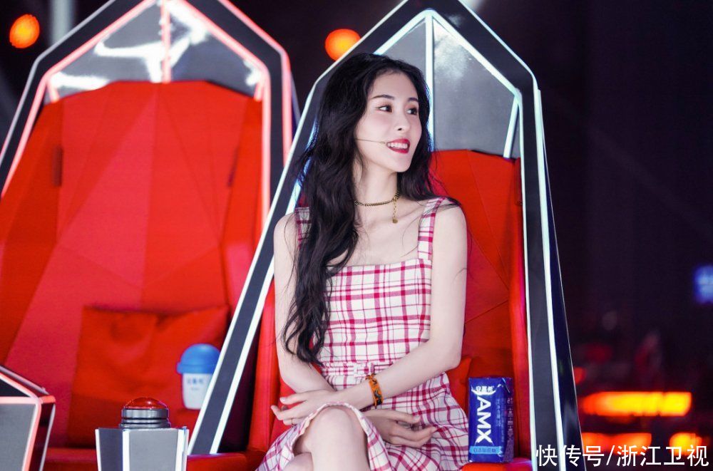 学员|《2021中国好声音》抢人大战白热化，战队洗牌李克勤深陷“甜蜜的烦恼”