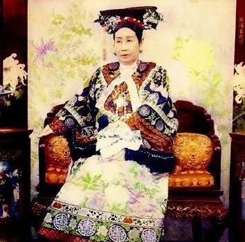 亲笔|慈禧书法，找人代笔还是亲笔所写？