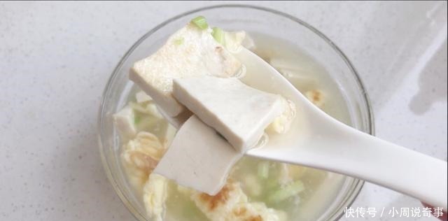 豆腐加一物变减脂汤，照样子喝5天肚子上的赘肉变少了