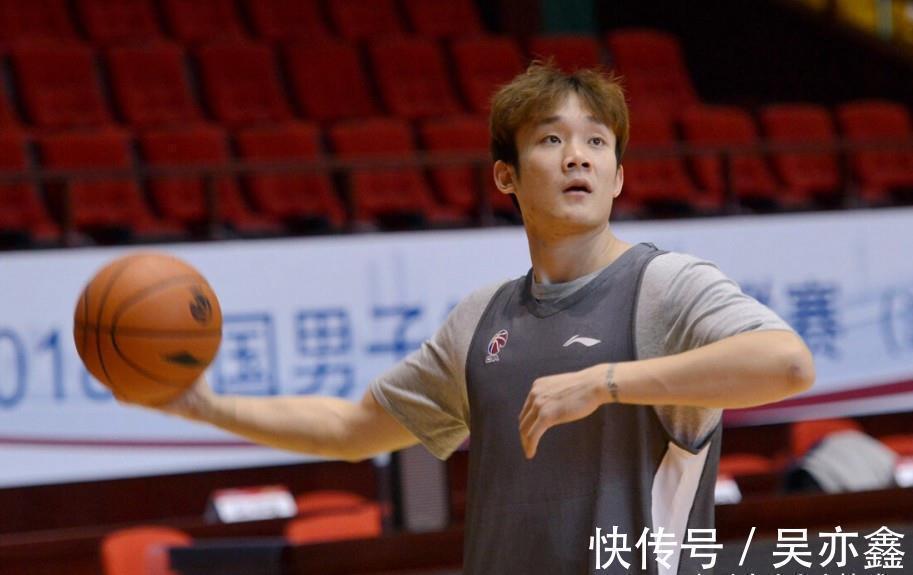 四川男篮|央视直播!北控男篮揭幕战,大外援对位陶汉林,丁彦雨航王者归来