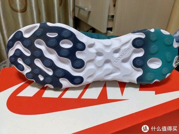  鞋面|肥仔王的鞋柜 篇十五：设计与性价比，可以得兼？Nike React Element 55 七夕特别款