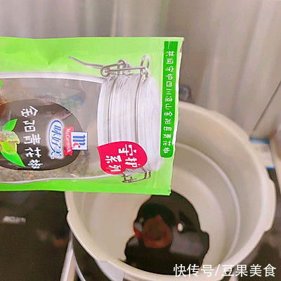 这是简单快的的酱卤豆子最正宗的做法，好吃到爆