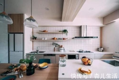 吊柜|越来越多人不装厨房吊柜了,他们更爱这种设计,省钱漂亮又好用