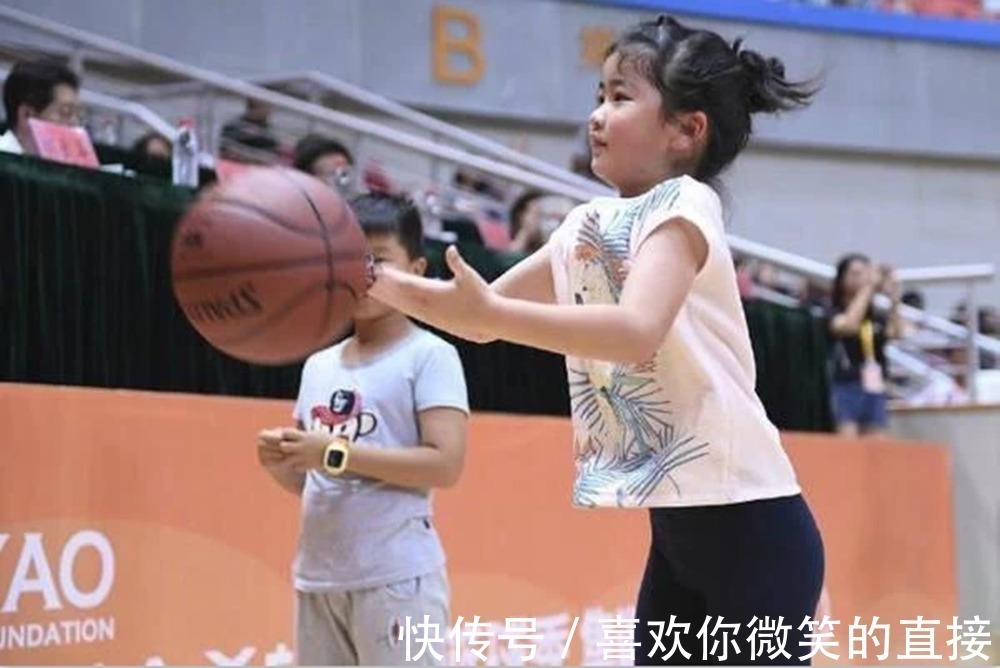 身高|姚明10岁女儿身高“失控”,比同龄孩子高出一大截,自家娃如何追