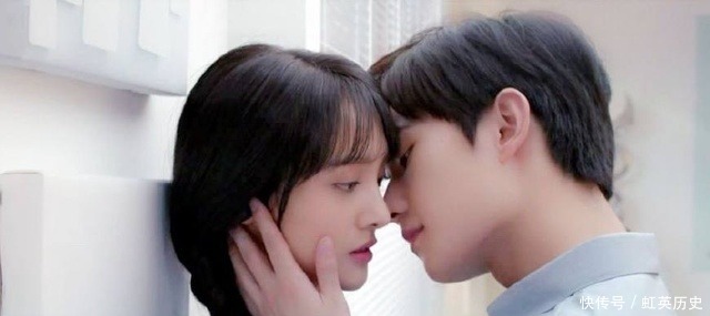 唐朝一个三流诗人因创一种诗体被任为宰相,他笑说唐朝就要亡了