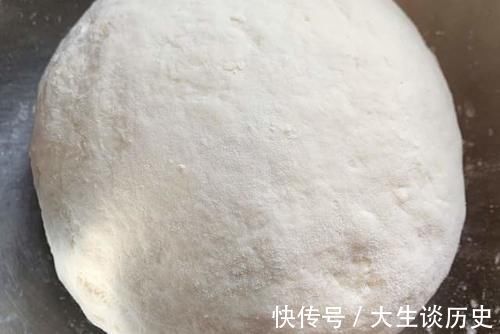 好吃|酸菜饺子好吃有诀窍,教你调馅的正确方法和用料,饺子不好吃才怪