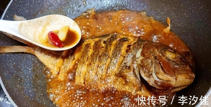 红烧|入秋后，吃此鱼正当时，比带鱼营养，比鲫鱼鲜，红烧、清蒸都美味