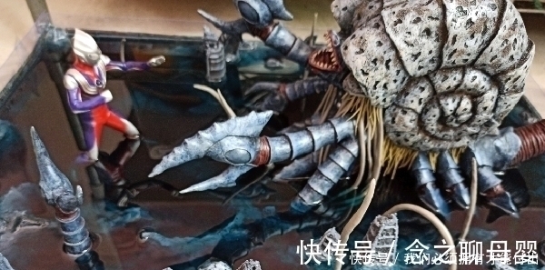 加坦杰厄|奥特曼:up主自制加坦杰厄,躯壳纹理清晰可见,再现迪迦终局之战