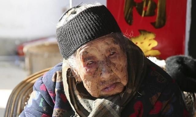 莲子|95岁老人脸上无老年斑，精神状态比30岁时还好，养生方令人吃惊