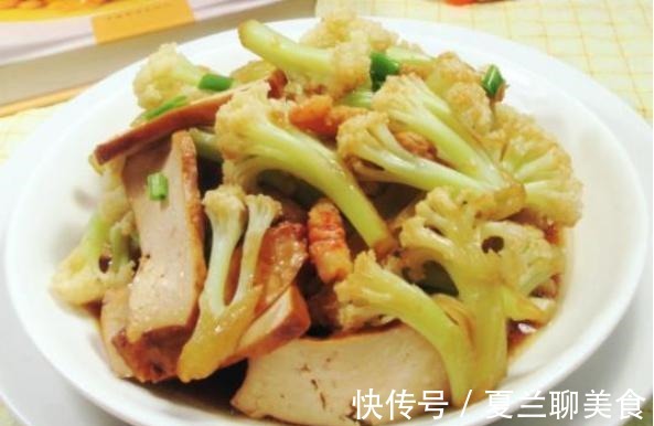青椒木耳炒腐竹|美食推荐干煸鸡块、香干炒花菜、青椒木耳炒腐竹、葱油鲜香菇