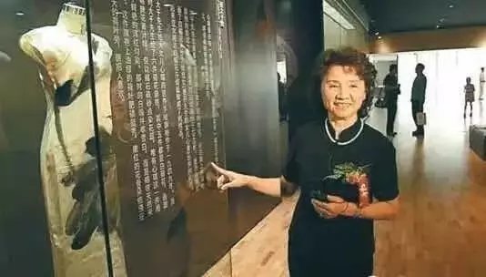 张大千绘制|国画里的旗袍
