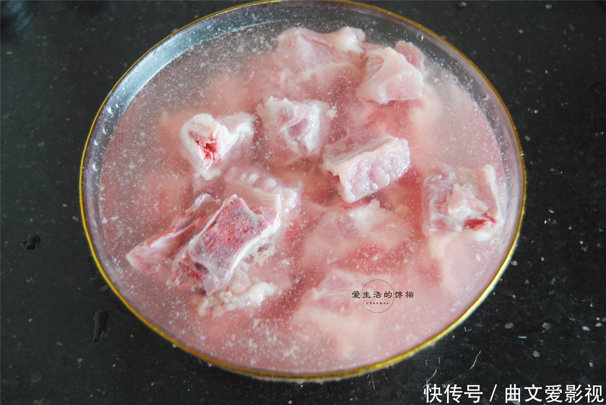 天热别|天热别炸排骨,教你懒人做法,18分钟出锅,不老不柴,鲜嫩又多汁