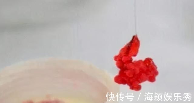 手食|用蚯蚓钓鲫鱼，这几种打窝方法，不仅发窝快，留鱼效果也持久