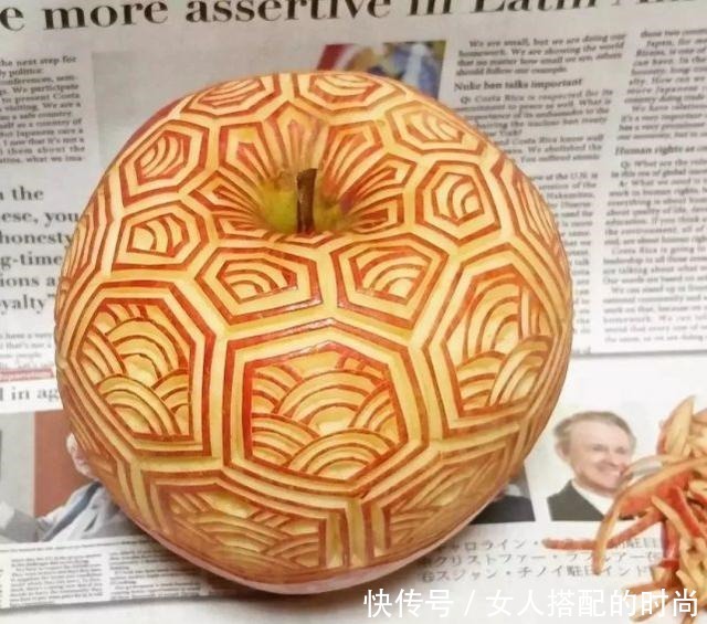 水果|水果上雕花,需要多大脑洞,看了日本艺术家的杰作后就这