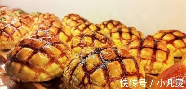 早餐|菠萝面包在家就能做,几个步骤非常简单,香甜可口早餐必备!