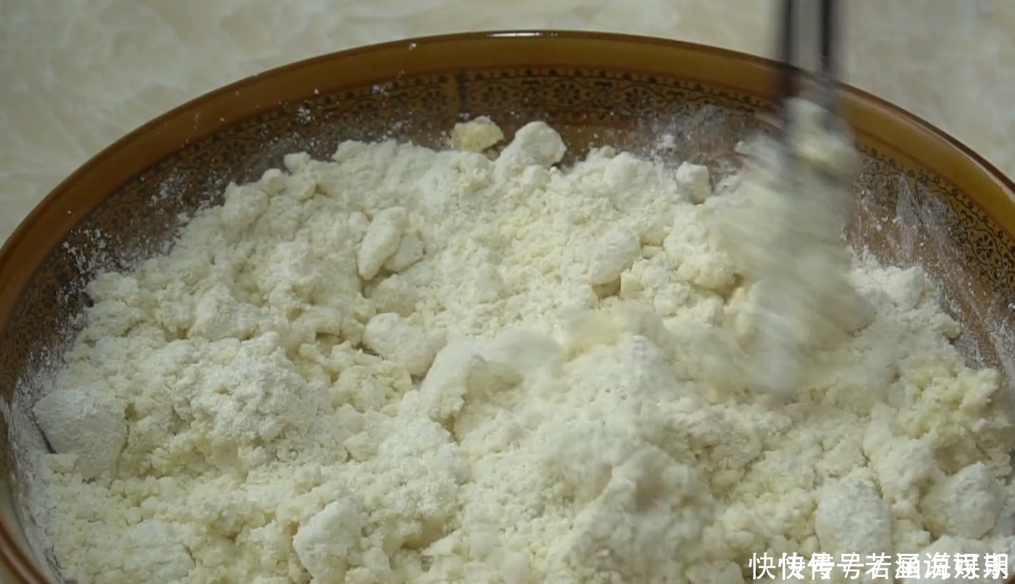 孩子三天两头就馋这盘丸子,不加水不放油,软糯香甜,营养又健康