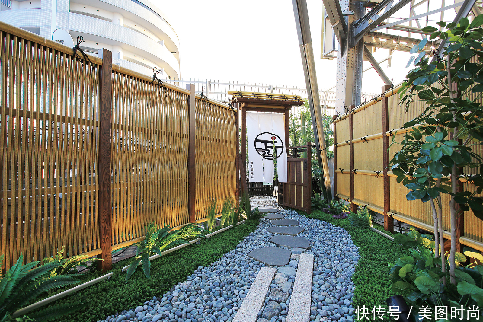 枯山水|30㎡上下小院子,可以装成简而精致的“日式花园”,简单又好看