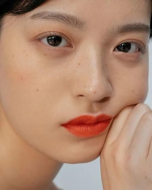 精简护肤就是要少抹几层?别再挑战肌肤的底线