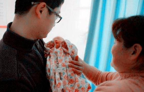 爷爷|爷爷给孙女起名“子怡”,却遭到宝妈的极力反对:你看看你姓啥