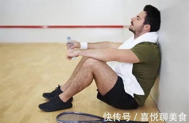 失眠|经常凌晨三、四点自然醒？除了失眠，这4个因素，别置之不理