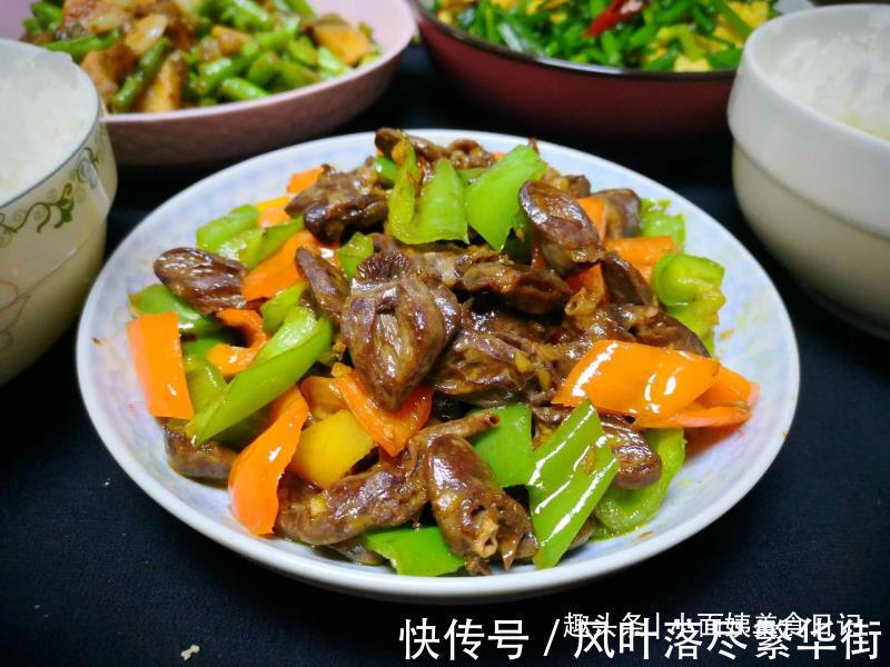 夏季|母子二人午餐,火爆朋友圈,网友节约从不缺席,精致也不会迟到