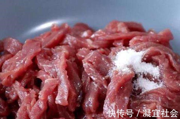 炒牛肉时别只记得加淀粉，不如加点它，这样炒着吃，既入味又鲜嫩