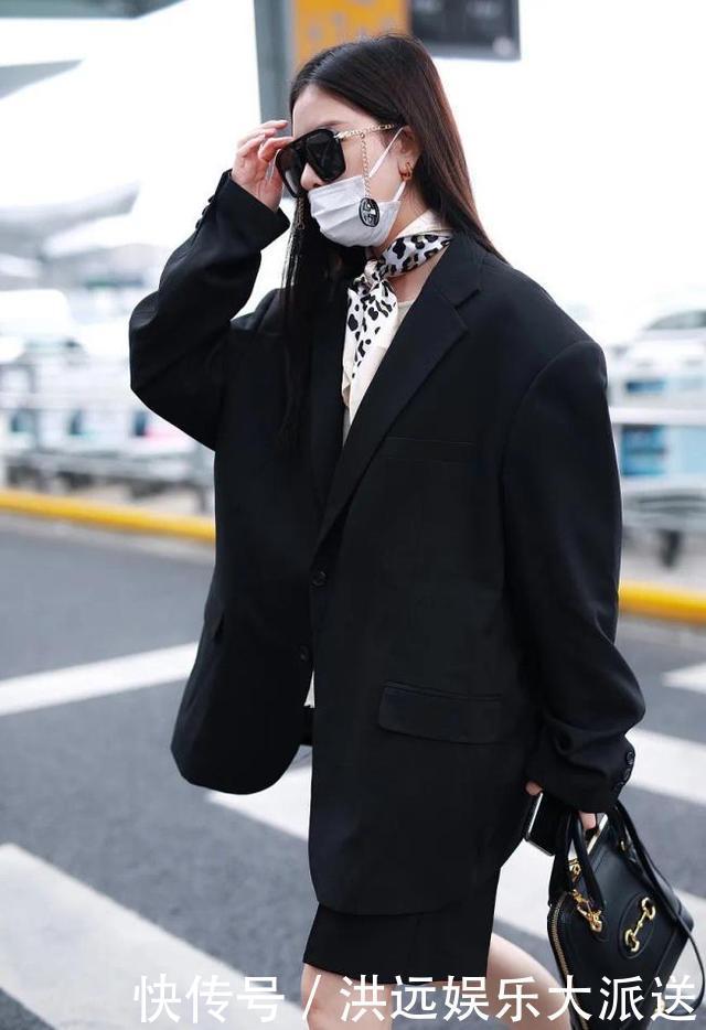 女人过了50岁,这3种“假时髦”的衣服别乱穿,廉价似地摊货