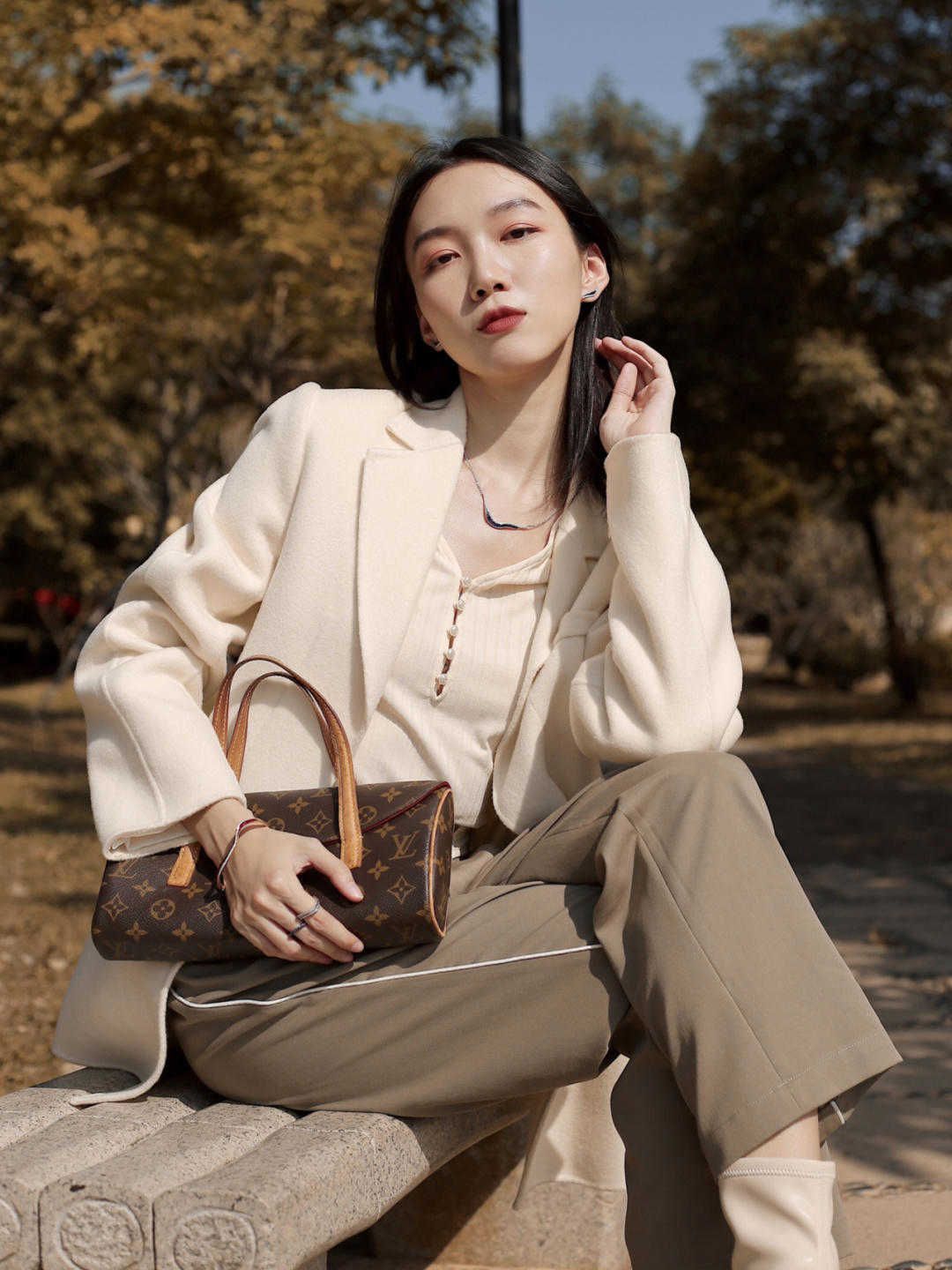 半身裙|高级感原来很简单,多借鉴“白色系穿搭”,温柔优雅不挑人