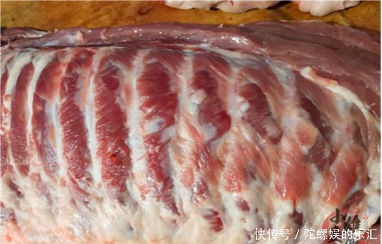 大红伞|买排骨时,选“肉多”还是“肉少”的好?老板娘无意透露了底