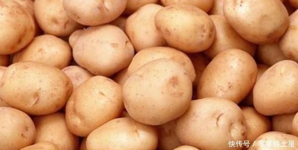 浸泡过土豆丝的水,别再倒掉了,有你花钱都难买到的大用途!