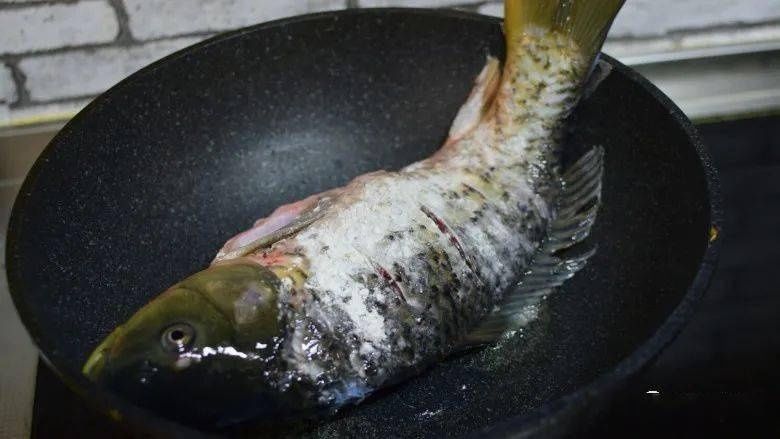 9道炖鱼的做法，冬日来一锅，吃完全身暖暖的！