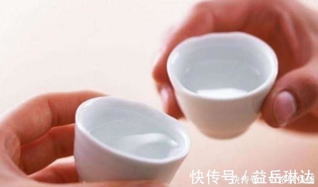 白酒|喝酒时,喝多少度的白酒,对身体好一些?或许“这个度数”较合适