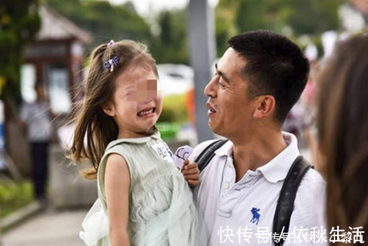 邻居|男孩从小爱哭和不爱哭，长大后差距很明显，爱哭的孩子招人疼