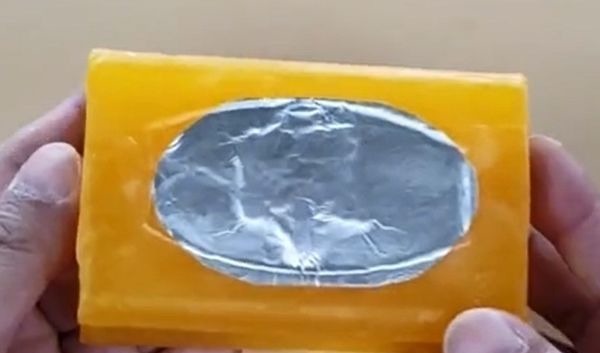 肥皂用到最后容易断？教你粘一张“它”，香皂完整不浪费，厉害了