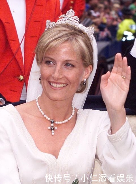 英王室20件最珍贵珠宝！不止贵，更是地位身份象征
