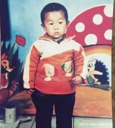 金庸|金庸《射雕》走进现实，郭新振被网友斥责认贼作父，他错在哪了