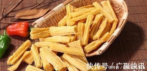 腐竹直接在水里泡就错了，饭店都是这样做，简单方便还筋道