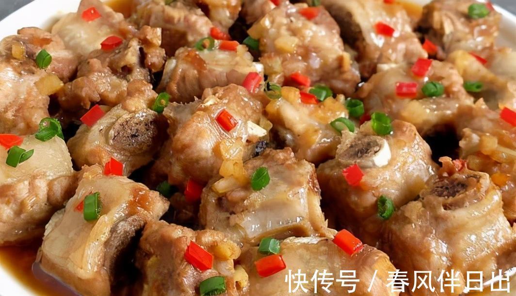 鲜美|鲜香四溢的清蒸排骨，肉质鲜美，制作简单