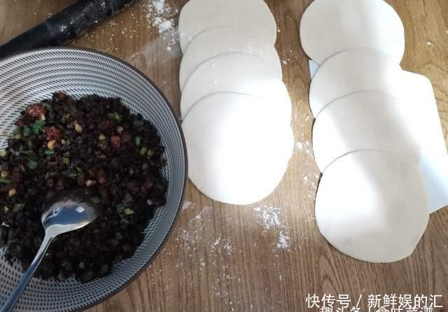 早餐|冬天我家常做此道面食,当成早餐正合适,暄软好吃,出锅香飘满屋
