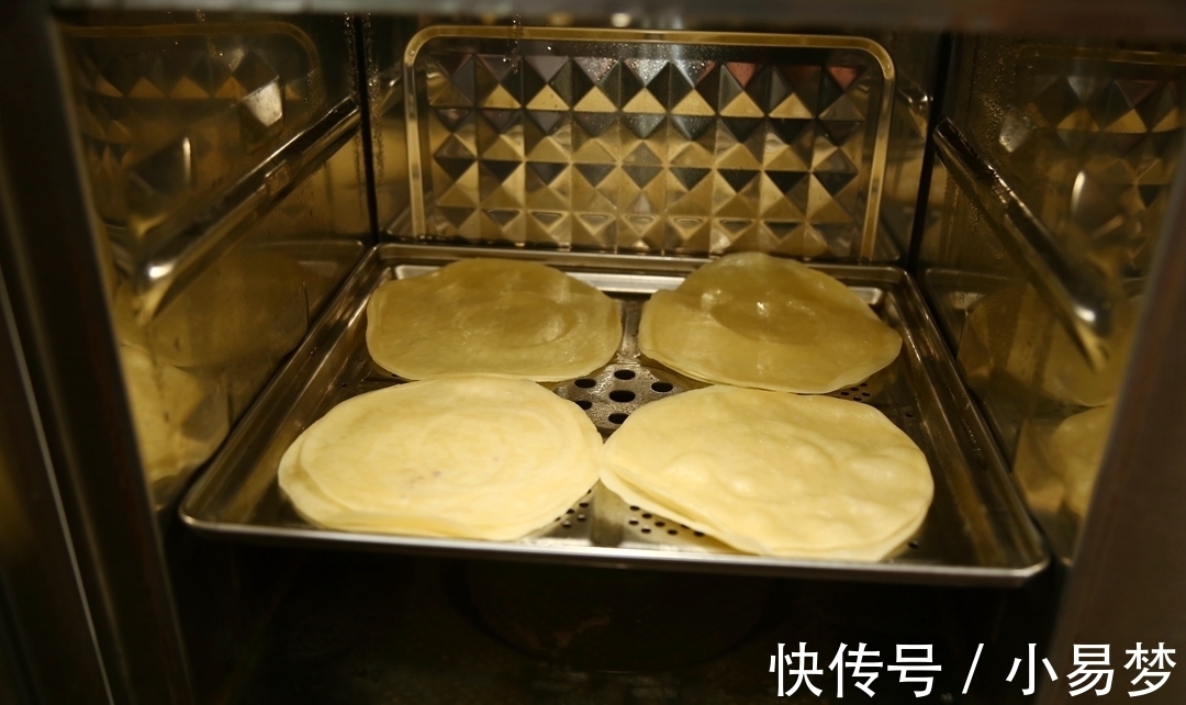 油炸|想吃春卷太容易，不揉面不油炸，简单快手就是一锅，当早餐一级棒