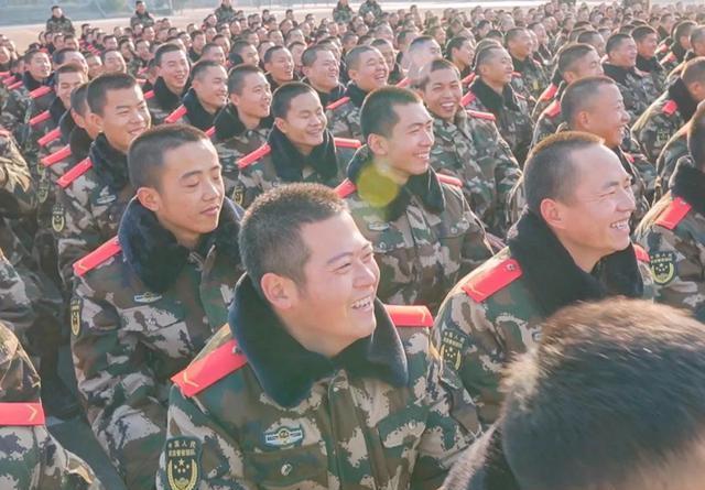 纷纷|文艺轻骑队战地慰问演出,新战友纷纷点赞!