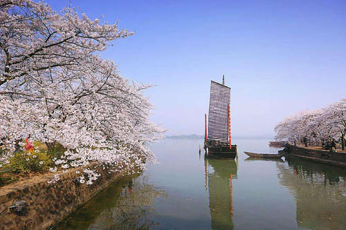 湖水|水碧山青太湖美，美就美在太湖水