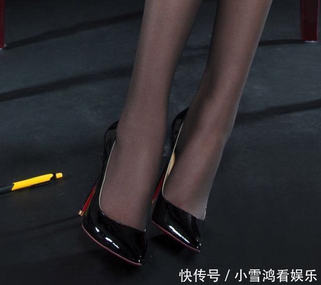 黑色|黑色细跟高跟鞋优雅而又时尚，让你充满女性魅力