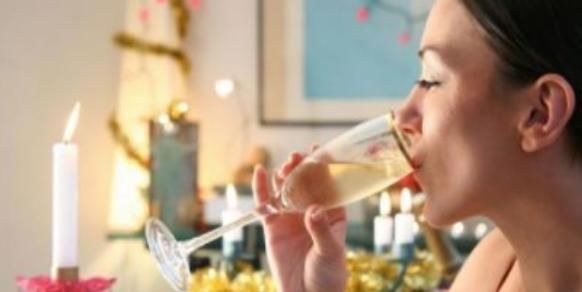 失眠|失眠总是不好？避开失眠“雷区”，常吃3物，喝1水，一觉到天亮